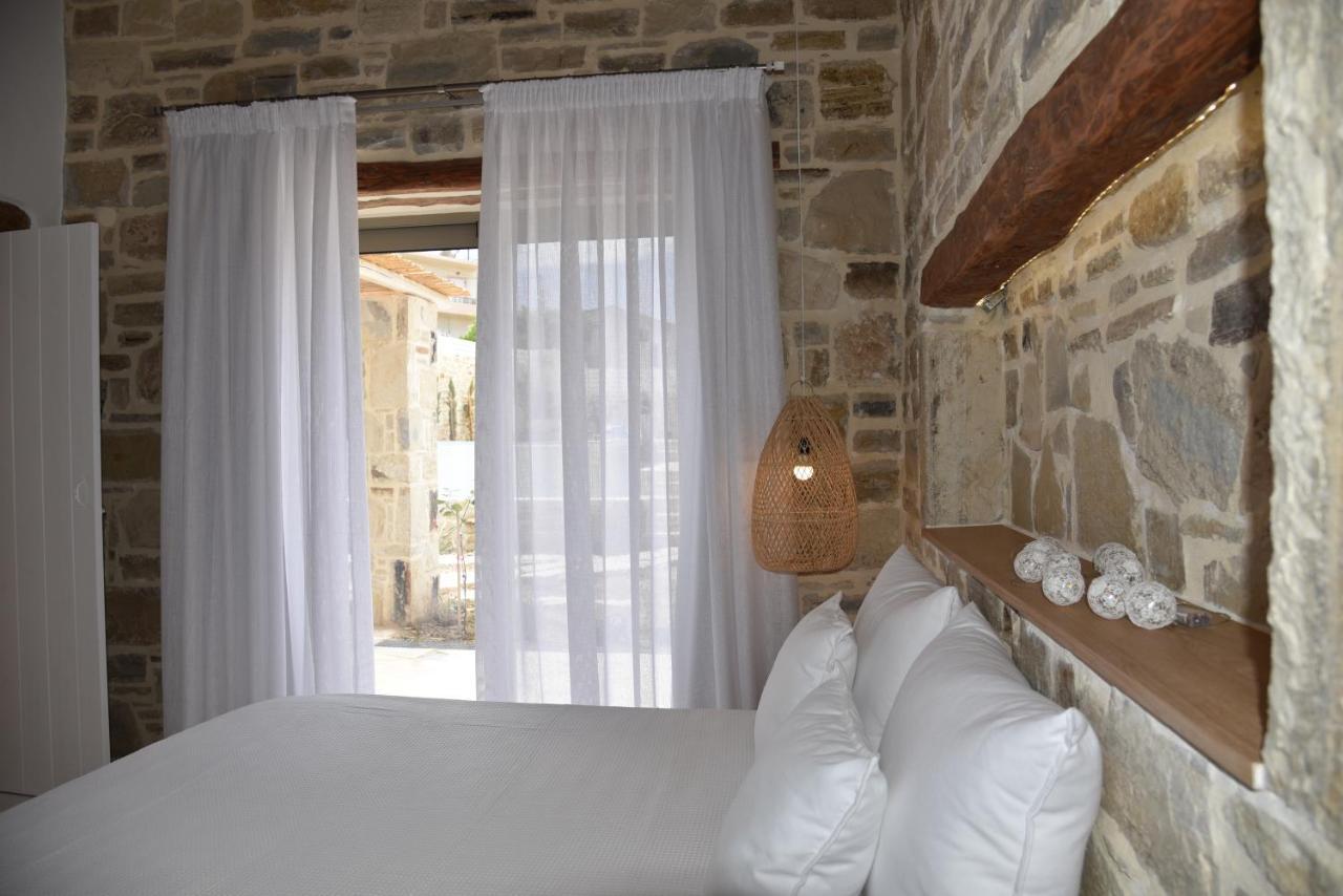Laini Luxury Suites Pombia Exterior foto